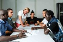 Die Zusammenlegung von Volkshochschulen als Problemlöser?